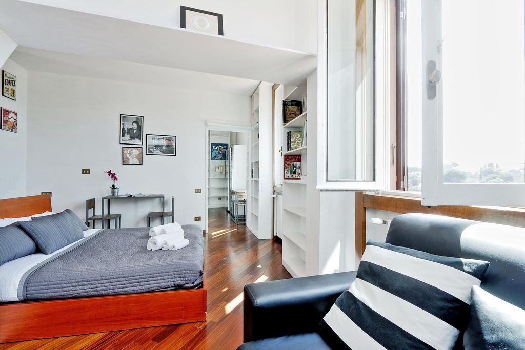Fori Imperiali Apartment Рим Екстер'єр фото