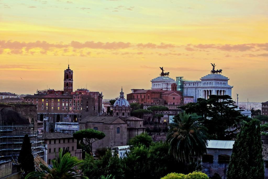 Fori Imperiali Apartment Рим Екстер'єр фото