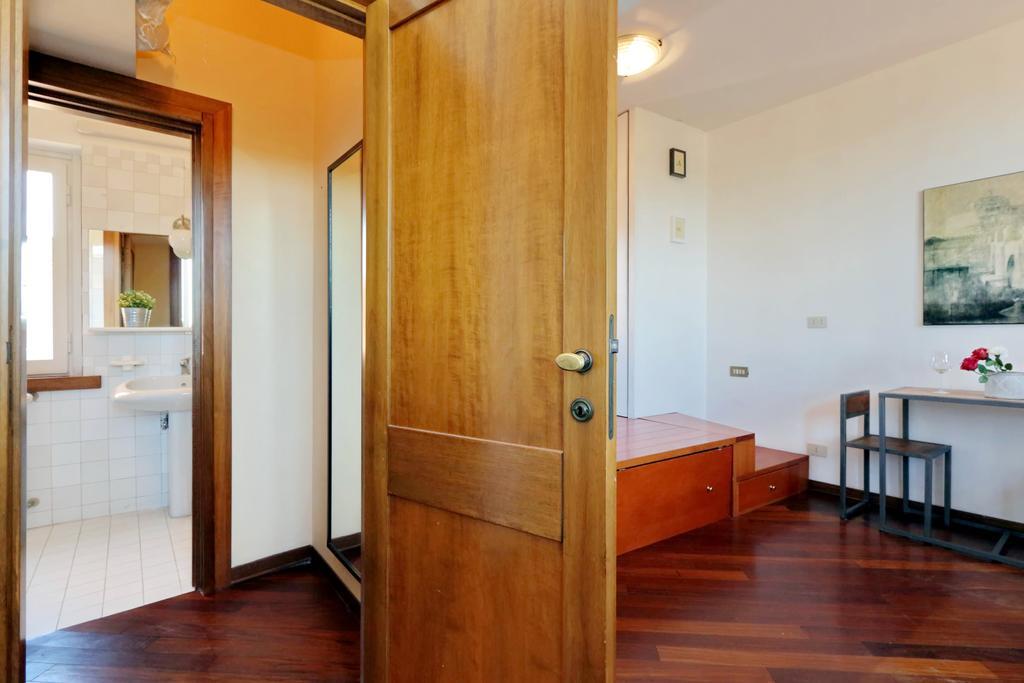 Fori Imperiali Apartment Рим Екстер'єр фото