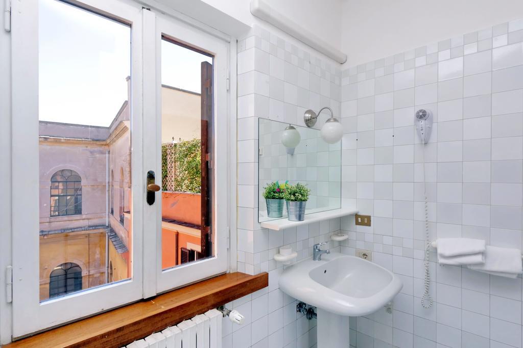 Fori Imperiali Apartment Рим Екстер'єр фото